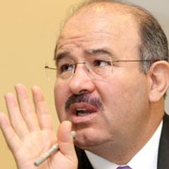 Çelik: DTP, CHP ve MHP'nin değirmenine su taşıyor