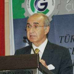 Afganistan için yine Hikmet Çetin