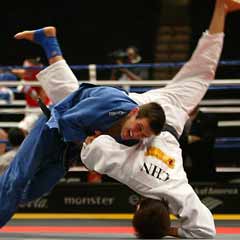 Judo Büyükler Şampiyonası Samsun'da başladı