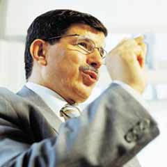 Davutoğlu, Balkan gezisine Hırvatistan'ı da ekledi