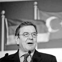 Schröder'den dünyaya İslam dersi!