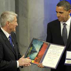 Obama, Nobel Ödülü'nü aldı