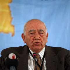 Prof. Dr. Kemal Karpat, TBMM Onur Ödülü'nü aldı
