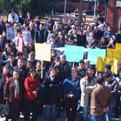 Nakliyat İş Sendikası'na yapılanlar protesto edildi