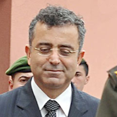 Yarbay Dönmez yine suçladı