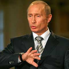 Valiler Putin'i ikiye katlıyor
