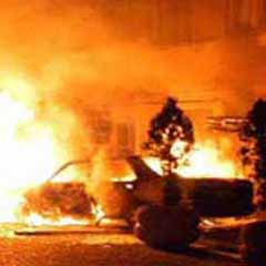 İstanbul'da bir gecede 12 araç yakıldı