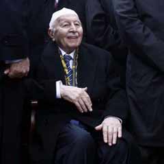 Erbakan, bayram namazını Hamidiye Camii'nde kıldı