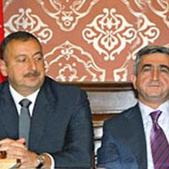Aliyev, Sarkisyan'la biraraya geldi