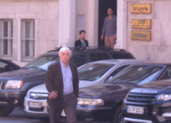 Yine aynı lokanta yine "gizli" toplantı