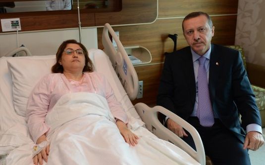 Erdoğan'dan Şahin'e ziyaret