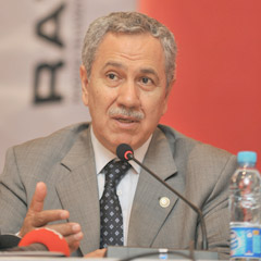 Arınç: Utanılacak olaylar yaşadık