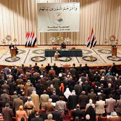 Irak parlamentosu seçim yasasını onayladı