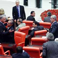 Bütçe görüşmelerinde 'kürtçülük' tartışması