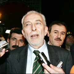 Çölaşan Hürriyet'ten gerçekten kovuldu mu?