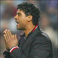 Rijkaard'ın gözü grup liderliğinde