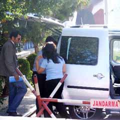 Terörist başının avukatları İmralı'ya gitti