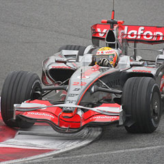 Pole pozisyonu Hamilton oldu
