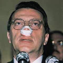 Mesut Yılmaz ekibiyle geldi