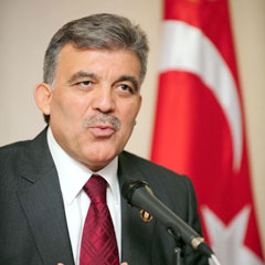 Gül, KKTC konusunda resti çekti