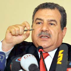 Vali Güler'den bayram tokalaşmasına 'jel'li önlem
