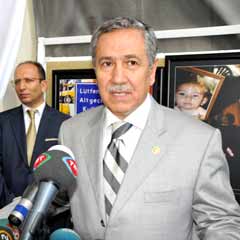 Arınç yorumu halka bıraktı
