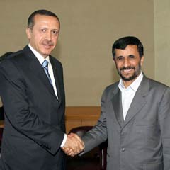 Erdoğan, Ahmedinejat'la bir araya geldi