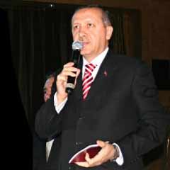Nikah şahitliğini yaptığı çiftten ne istedi?