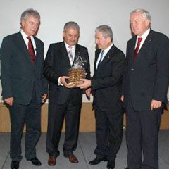 Bakan Yıldırım'dan otoyol müjdesi