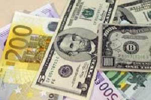 Dolar 1,4600 TL, Euro 2,1620 TL'den başladı