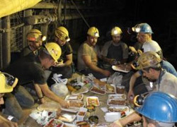 Yeraltındaki Madenci Çiple İzlenecek