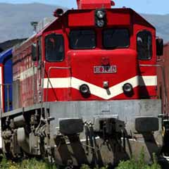 2 yük treni kafa kafaya çarpıştı