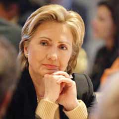 Clinton imza törenine katılacak