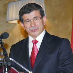 Davutoğlu, Azerbaycan hassasiyetini yineledi