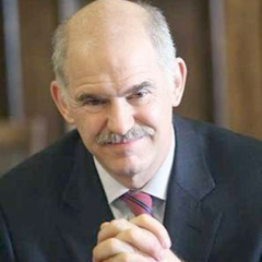 Papandreu görevi devraldı