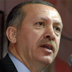Başbakan Erdoğan, protestoculara tepki gösterdi