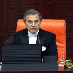 Şahin'den DTP'ye "Akıllı ol" uyarısı