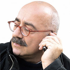 "Kitapsız" Nişanyan'a komşusundan şiirle cevap