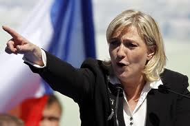 Le Pen, AB Mali Paktı'na karşı çıktı