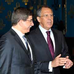 Davutoğlu, Lavrov ile görüştü