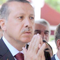 Erdoğan'dan kabir ziyareti
