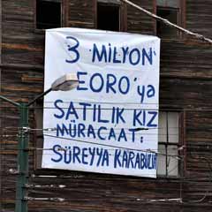 Karabulut'u pankartlı protesto
