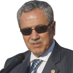 Arınç: Darbeler de, darbe girişimleri de tarih oldu