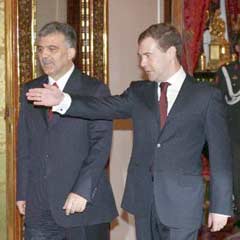 Medvedev'den Gül'e başsağlığı mesajı