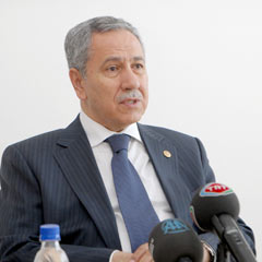 Yandaş medyayı duydum da, yandaş yargı ne imiş