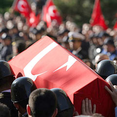 Şehit er ailesini arayıp helallik istemiş