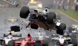 Formula 1'de yürekleri ağza getiren kaza!