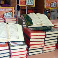 Ramazan'da Kur'an-ı Kerim satışları ikiye katlandı