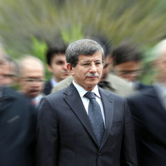 Dışişleri Bakanı Davutoğlu KKTC'de