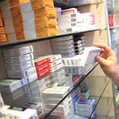 Eczanede uyuşturucu satıyorlardı